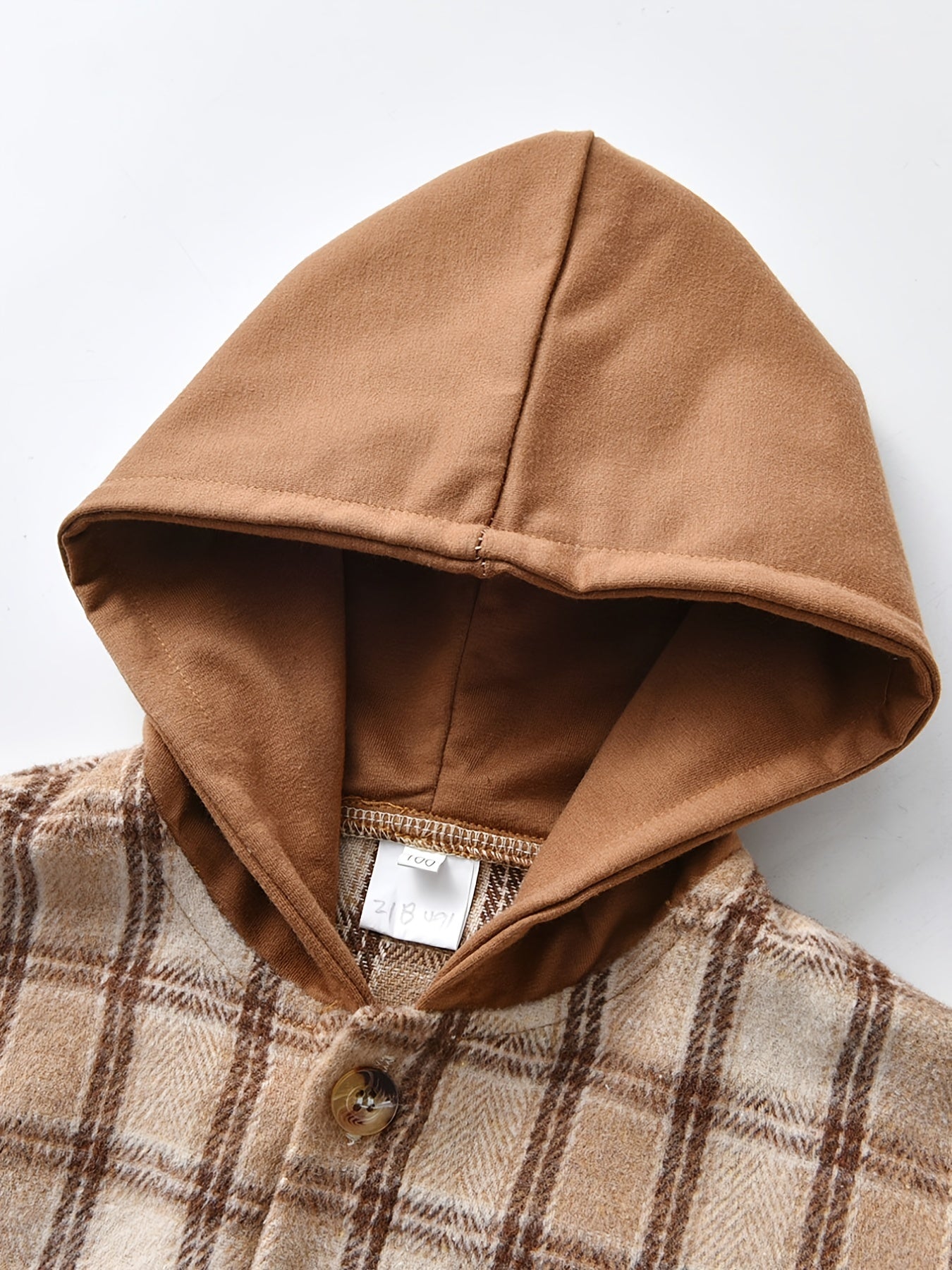 Boys' Casual Hooded Plaid Shirt for Autumn and Winter" Description: "Stay warm and stylish this autumn and winter wit