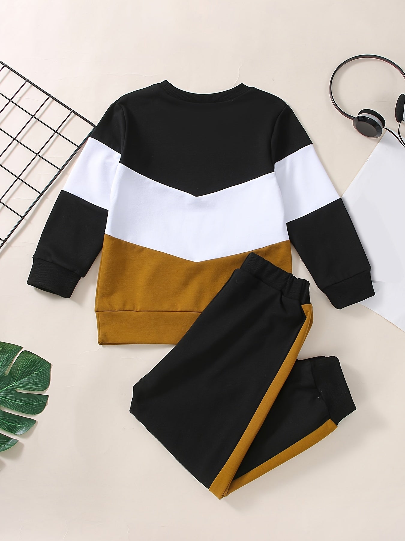 2pcs Baby Boys Splicing Pullover and Pant Set