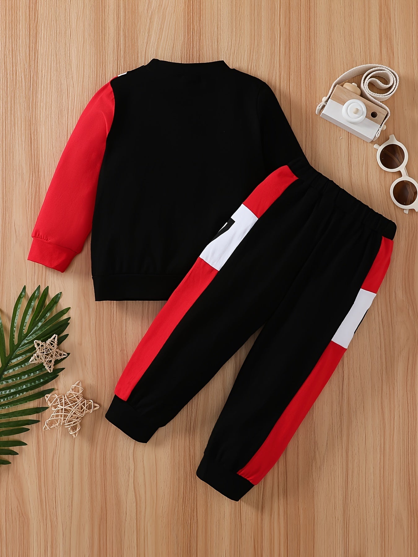 Boys' Pullover Sweatshirt and Jogger Pants Set