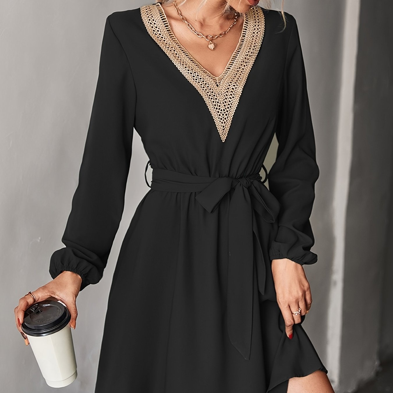 Women's Elegant V-neck Lace Dress