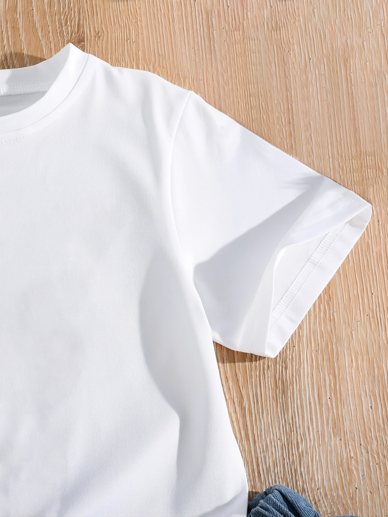 Cute Graphic Tee Top for Girls - A Fun and Comfortable Summer Outfit