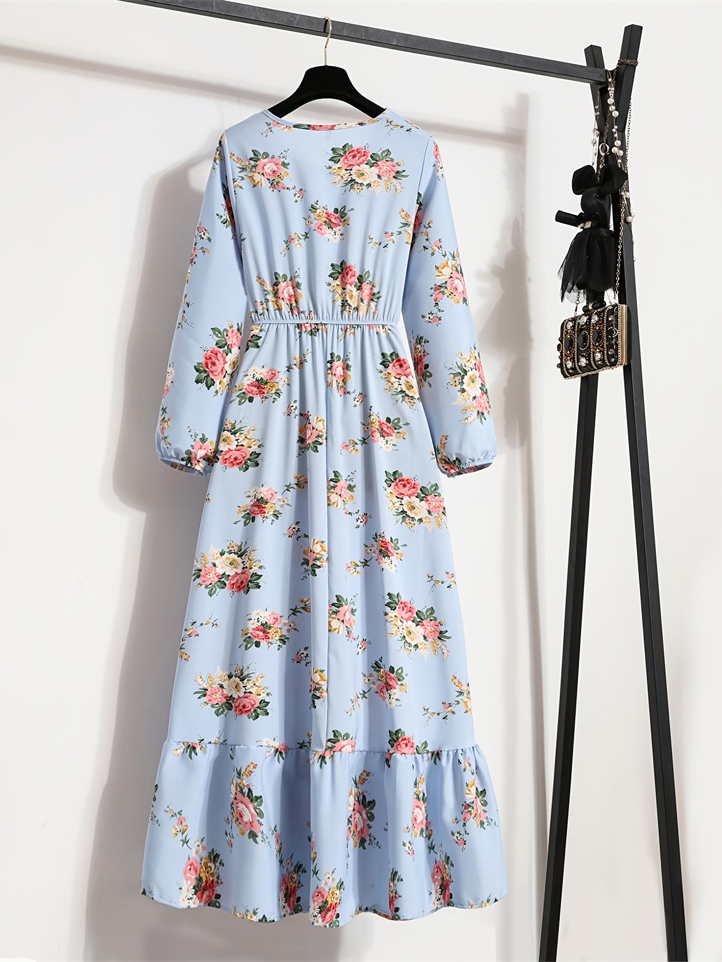Elegant Summer High-Waist Floral Print Dress: Fashionable Ditsy Floral Maxi Dress for Women