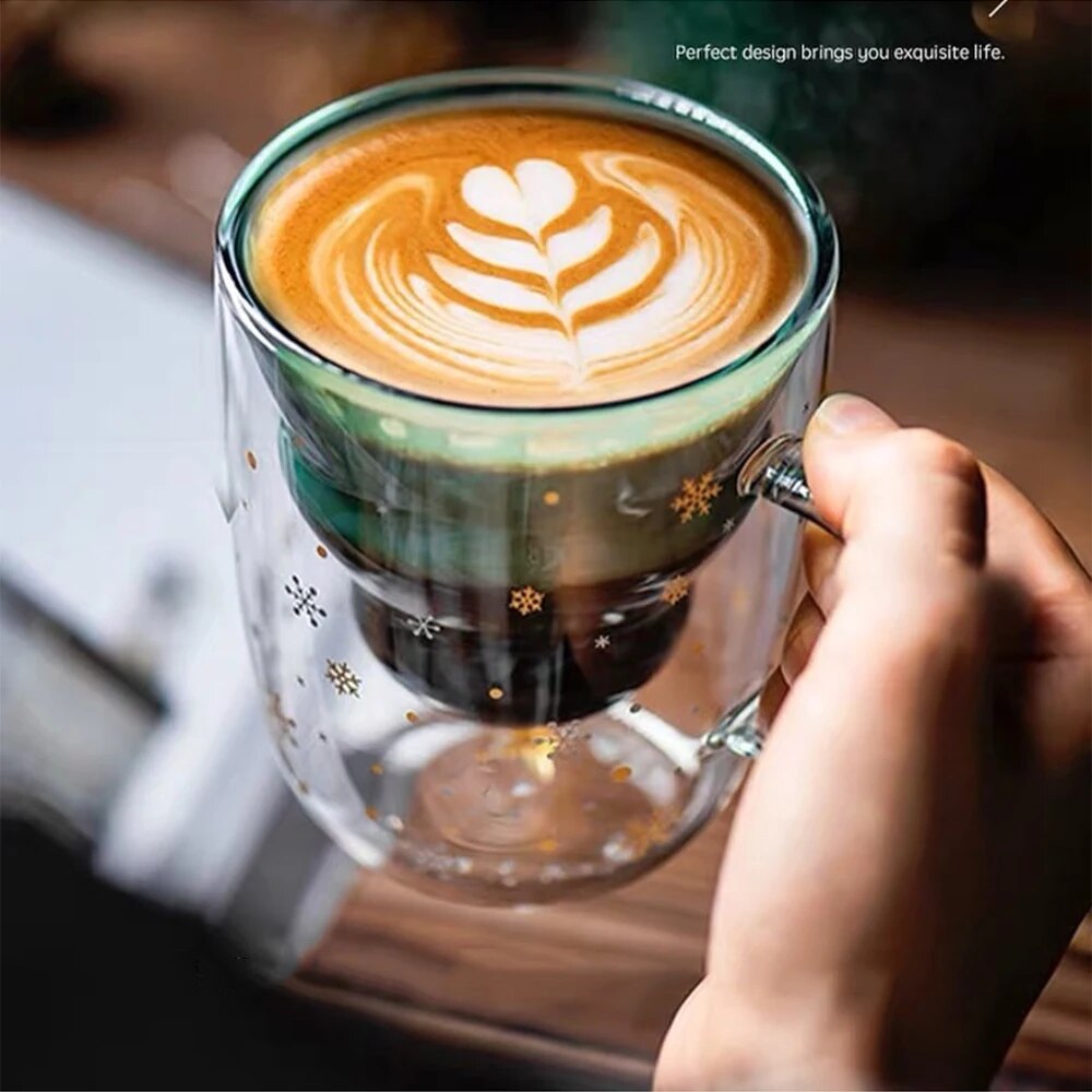The mug comes with a cute and creative cup lip