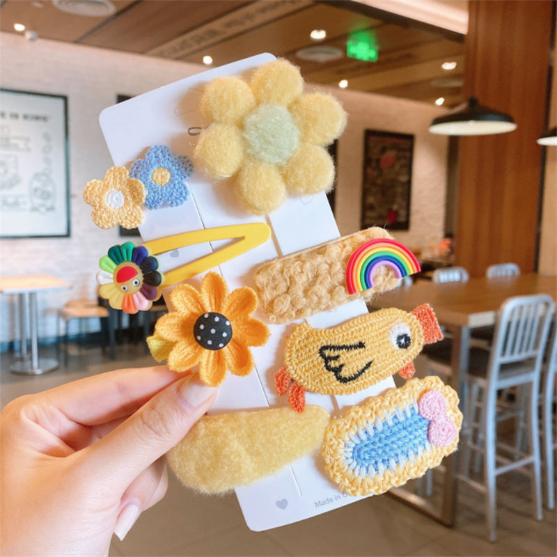 8/9-piece Baby Girls Plush Cartoon Hair Clips Set