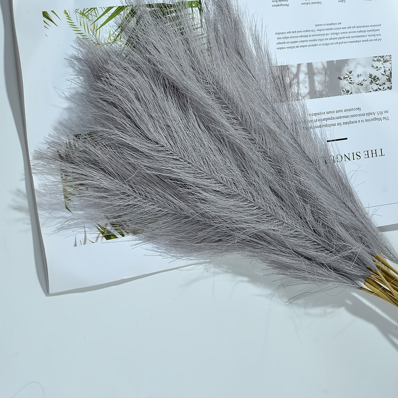 1 Pack/5pcs Faux Pampas Grass Large Tall Fluffy Artificial Flowers - Boho Decor for Vase Filler, Farmhouse, Home, and Wedding Decoration