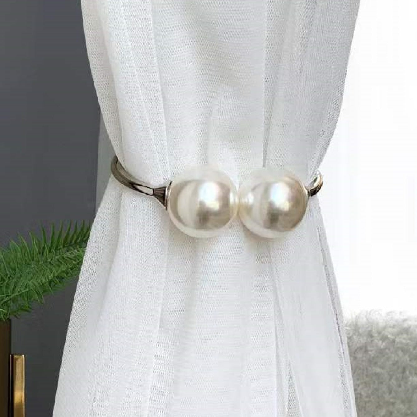 1pc Metal Curtain Tieback, Faux Pearl Decor Curtain Holdback Buckle For Holding Curtains & Drapes, Simple & Elegant Home Decor