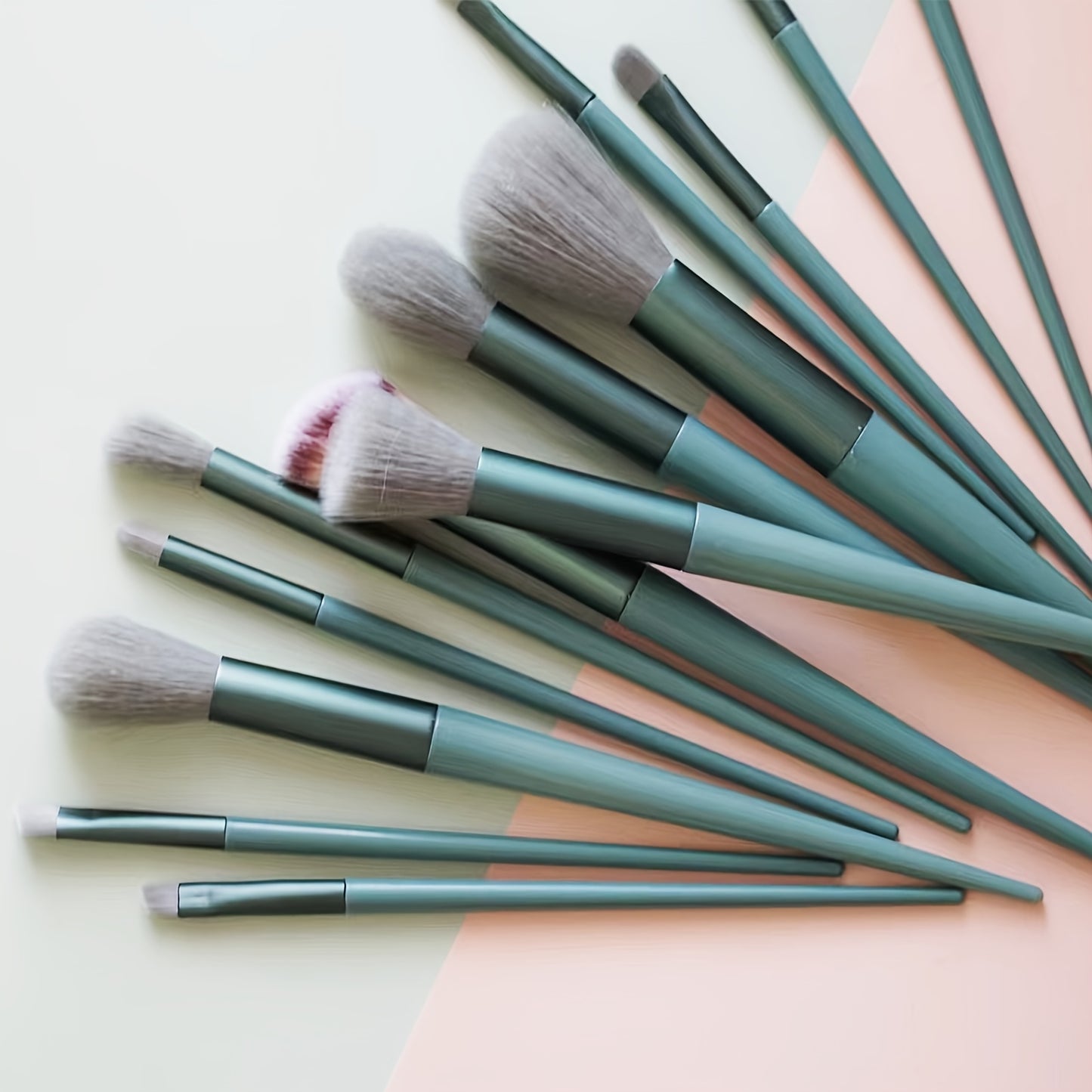 13-Piece Professional Makeup Brush Set: Essential Tools for Eyeshadow, Blush, and More