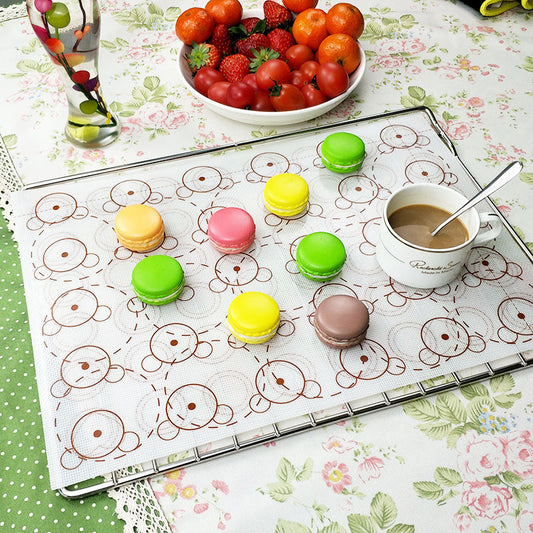 42cm x 29.5cm Double-Sided Silicone Macaron Baking Mat with Cute Bear Design