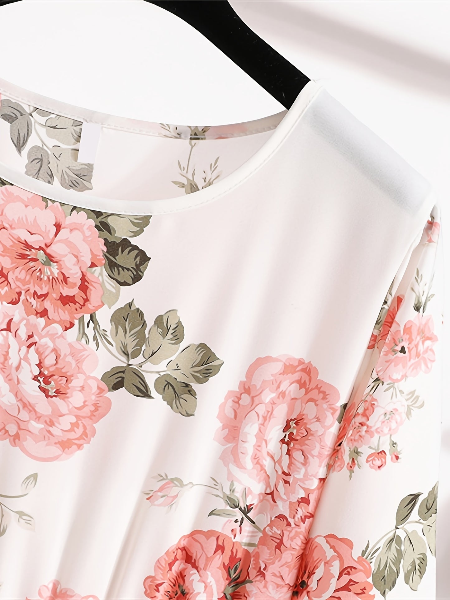 Elegant Floral High Waist Maxi Dress with Ruffled Neckline