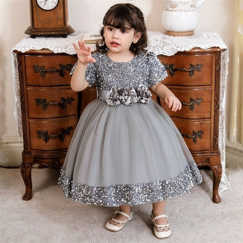 Sparkling Floral Elegance: Sequined Flower Vestidos for a Memorable Occasion