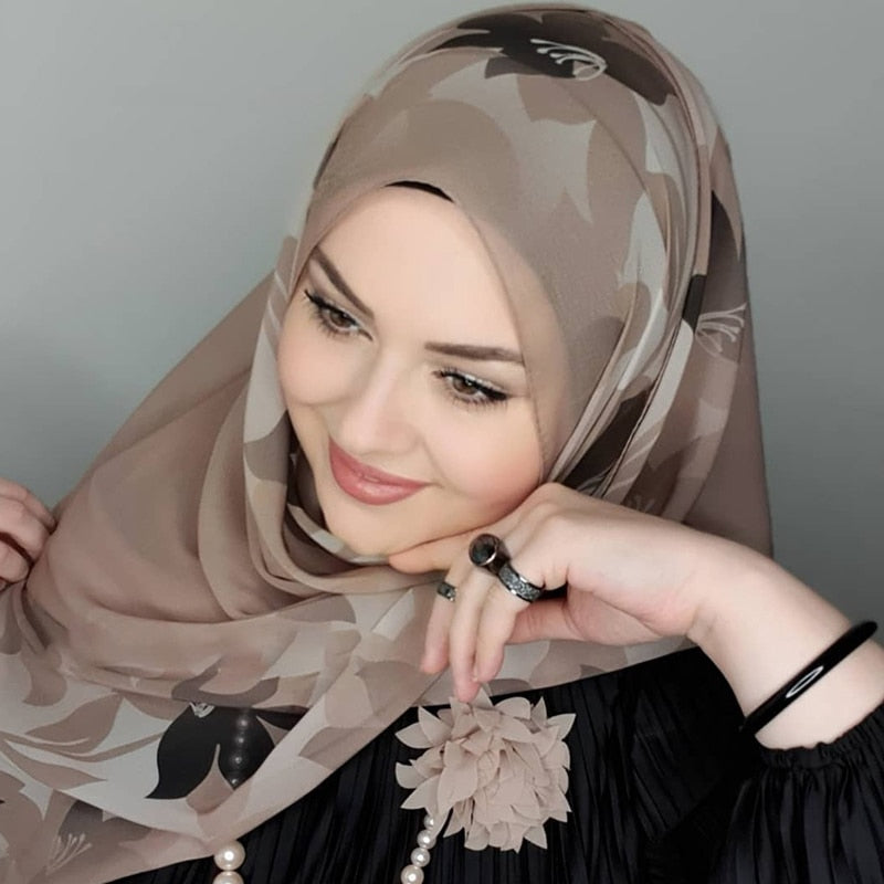 "Elegant Black Chiffon Hijab for Women"