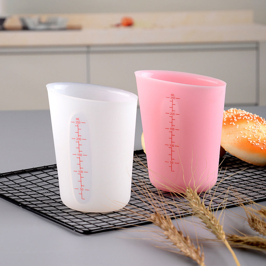 1pc Double Scale Silicone Measuring Cup, Milk Tea Shop Supplies, Baking Tools, Soft Milk Cup, Liquid Measuring Cup