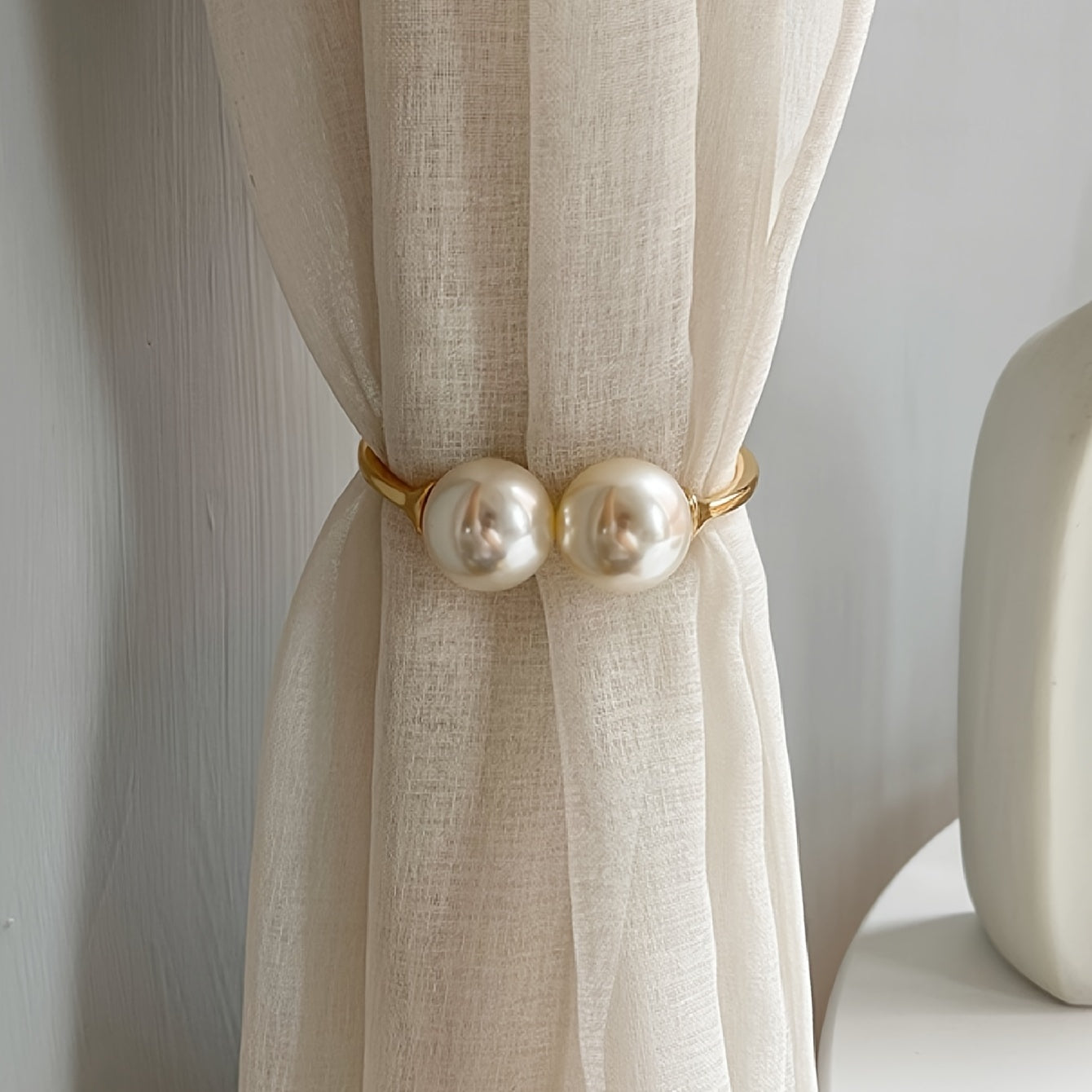 1pc Metal Curtain Tieback, Faux Pearl Decor Curtain Holdback Buckle For Holding Curtains & Drapes, Simple & Elegant Home Decor