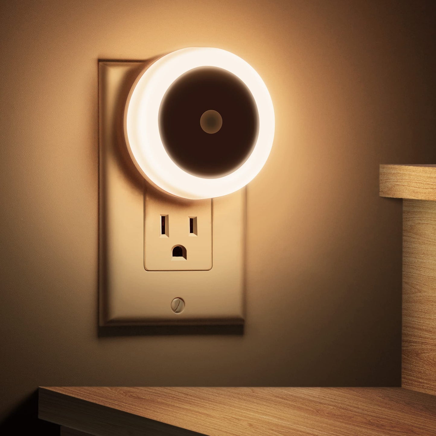 1pc LED White Night Light Dusk To Dawn Sensor, Smart Wall Night Light For Bathroom Bedroom Home Kitchen Corridor Energy Saving, Round